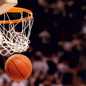 开云体育登录网站入口-球迷狂欢：疯狂应援背后的动人故事，疯狂球迷冲进球场